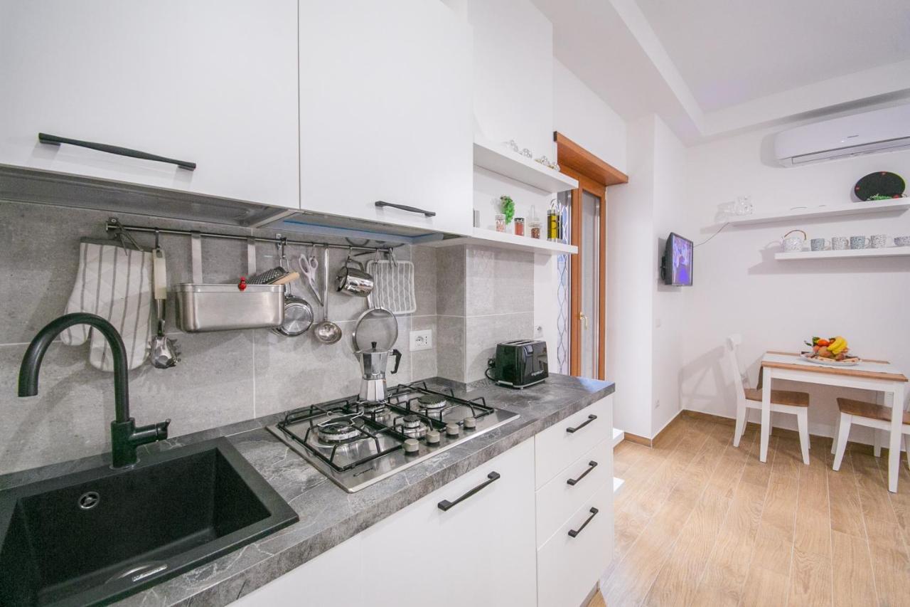 The Voice Of The Moon Apartment โรม ภายนอก รูปภาพ